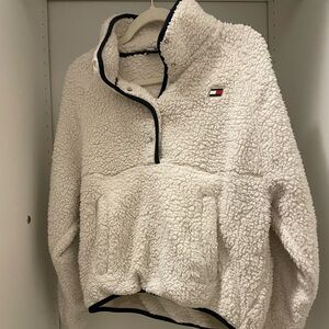 Tommy Hilfiger Cream Teddy Fleece Pullover with Navy Trim